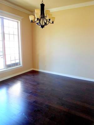 brewer-carpet-one-floor-home-edmond-ok-installation-gallery-griffen-park-hardwood-dining-room